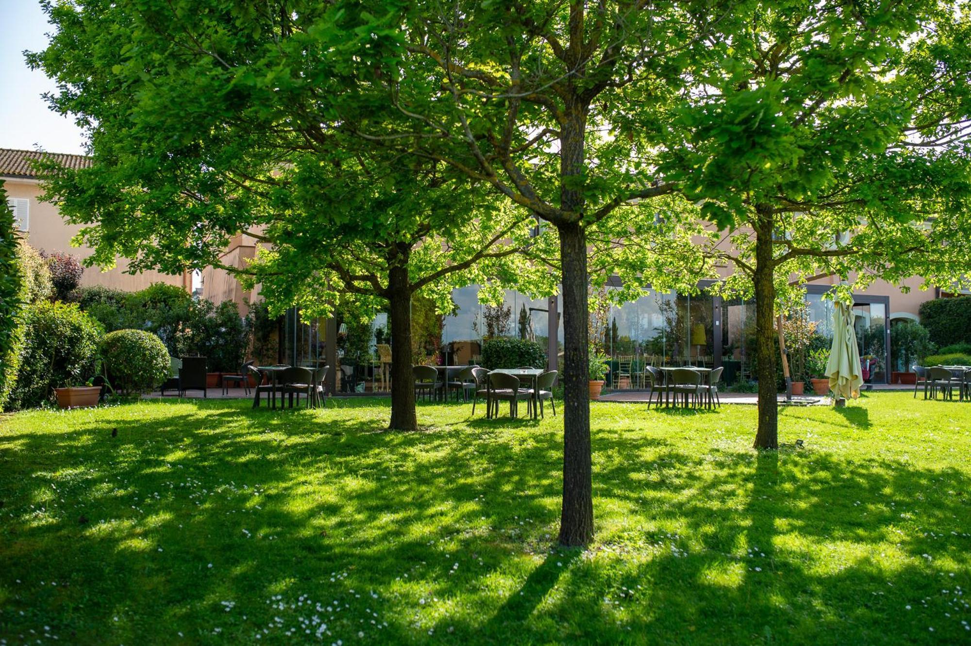 Le Colombaie Country Resort Понсакко Экстерьер фото